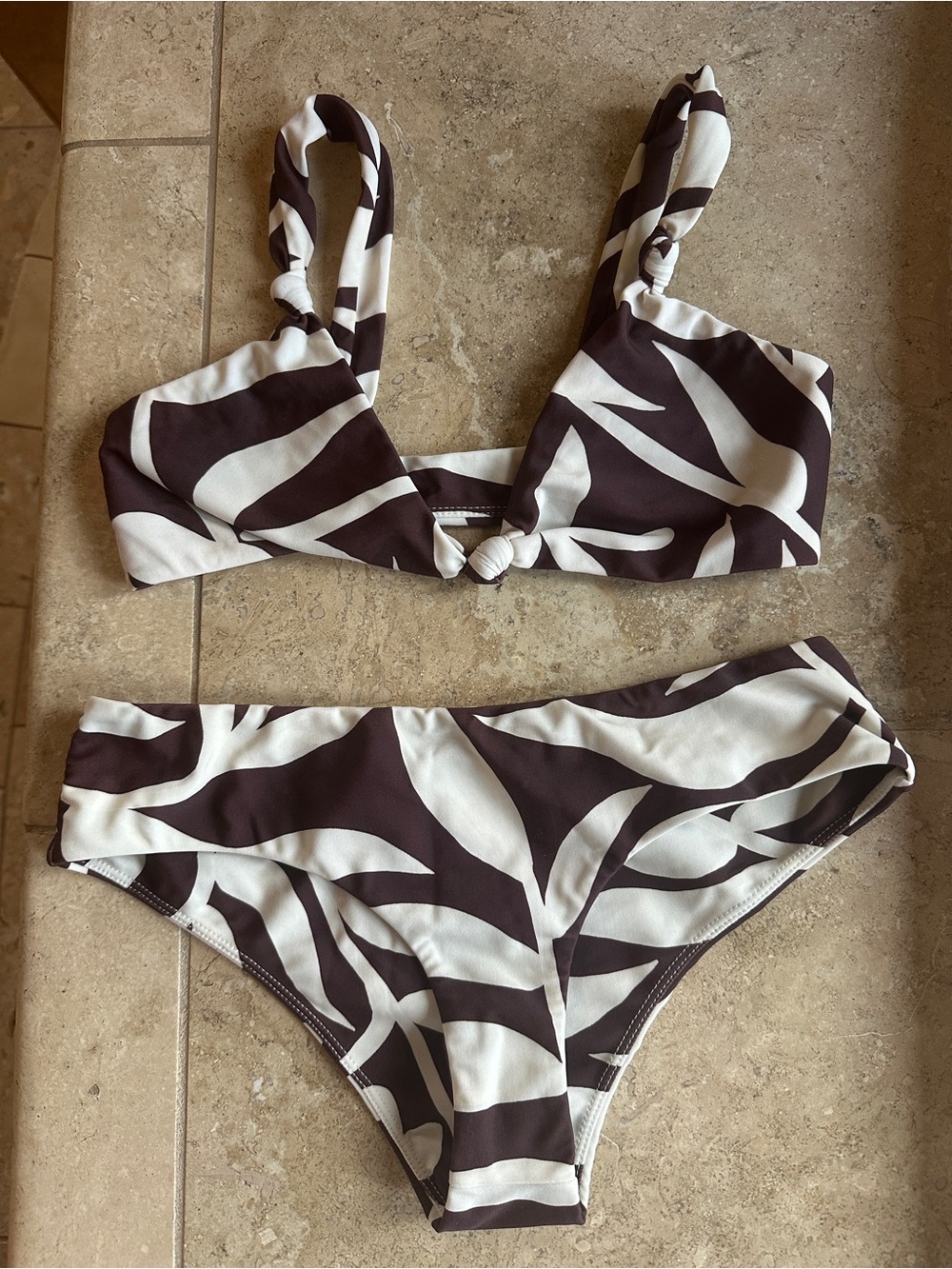 Mikoh bikini set, Fleur Rouge